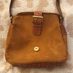 Hand bag